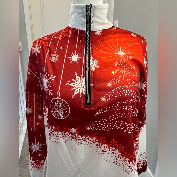 NEW Women’s M Red White 1/2 Zip Stand Collar Snow Holiday Christmas Sweatshirt - Picture 9 of 14